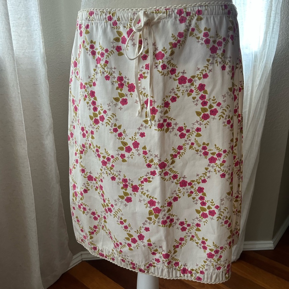 LOFT Cream Skirt with Pink Rose Print